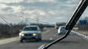 Ветровое стекло автомобиля — ремонтировать или менять?